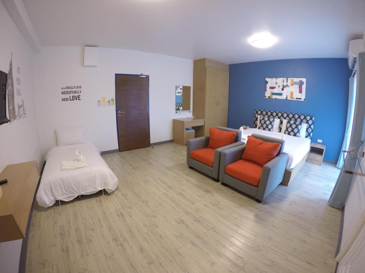 Shyne Place Phuket Buitenkant foto